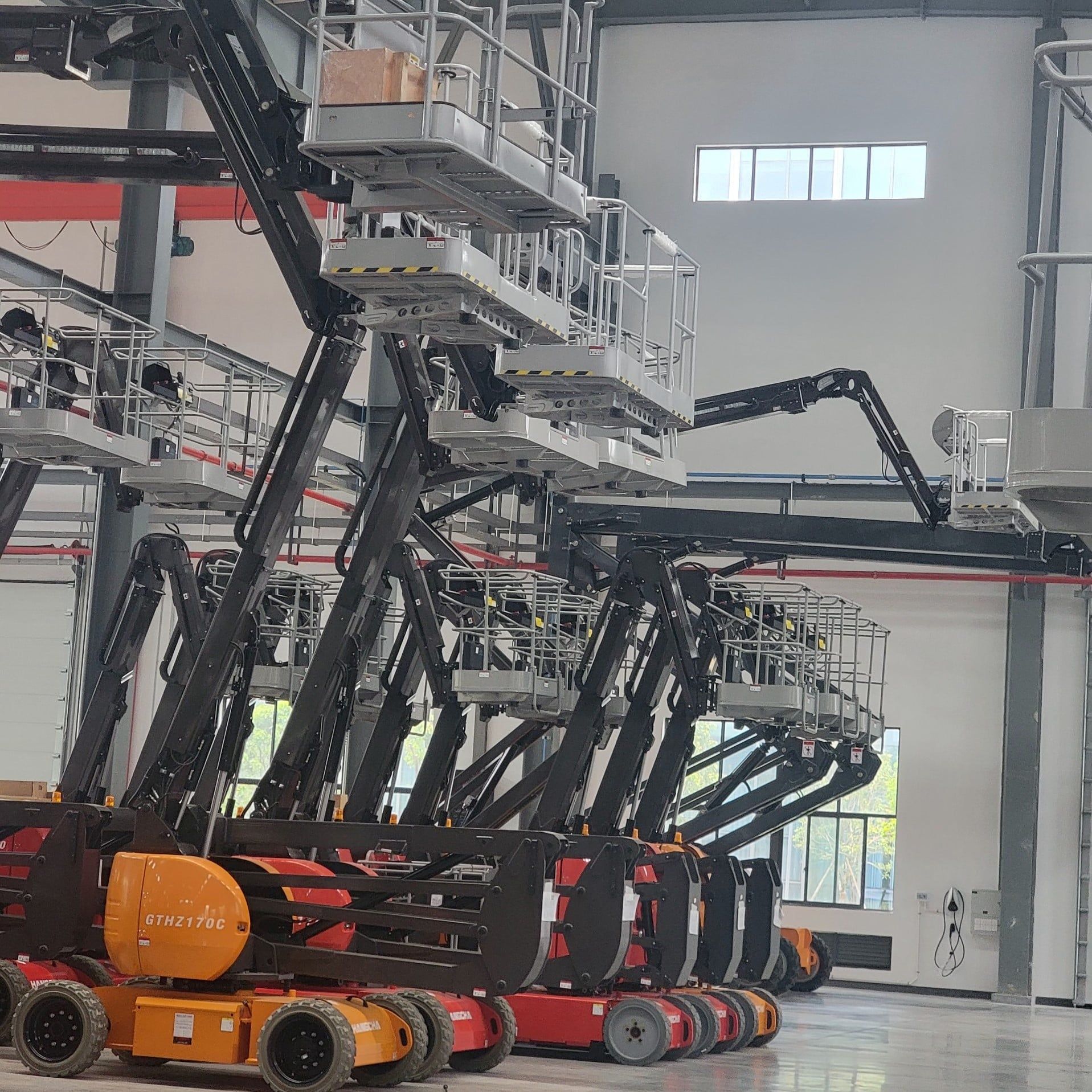 Xe Nâng Người Boom Lift 14–58m Hangcha
