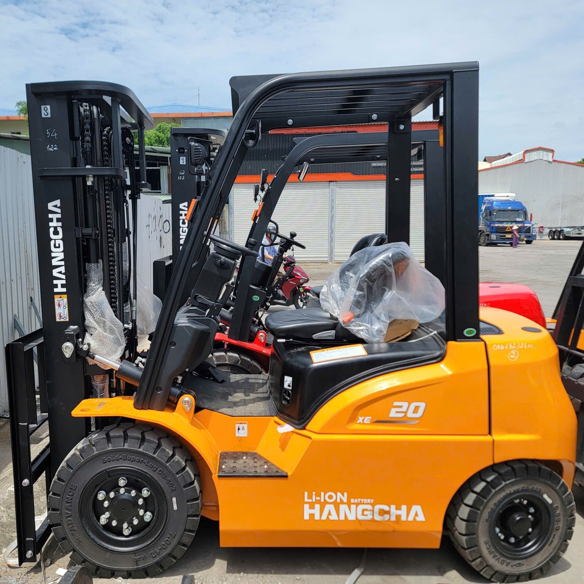 Xe Nâng Điện Lithium 2 Tấn Dòng XE